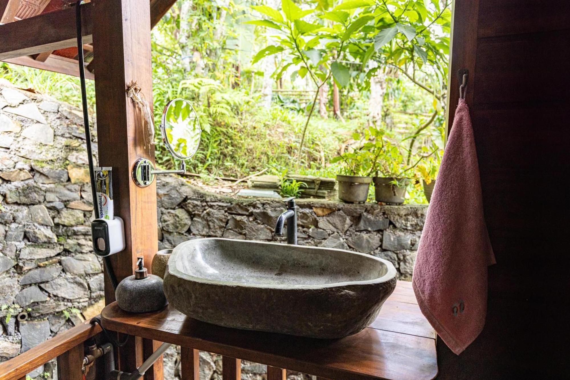 Plantation Hideaway *