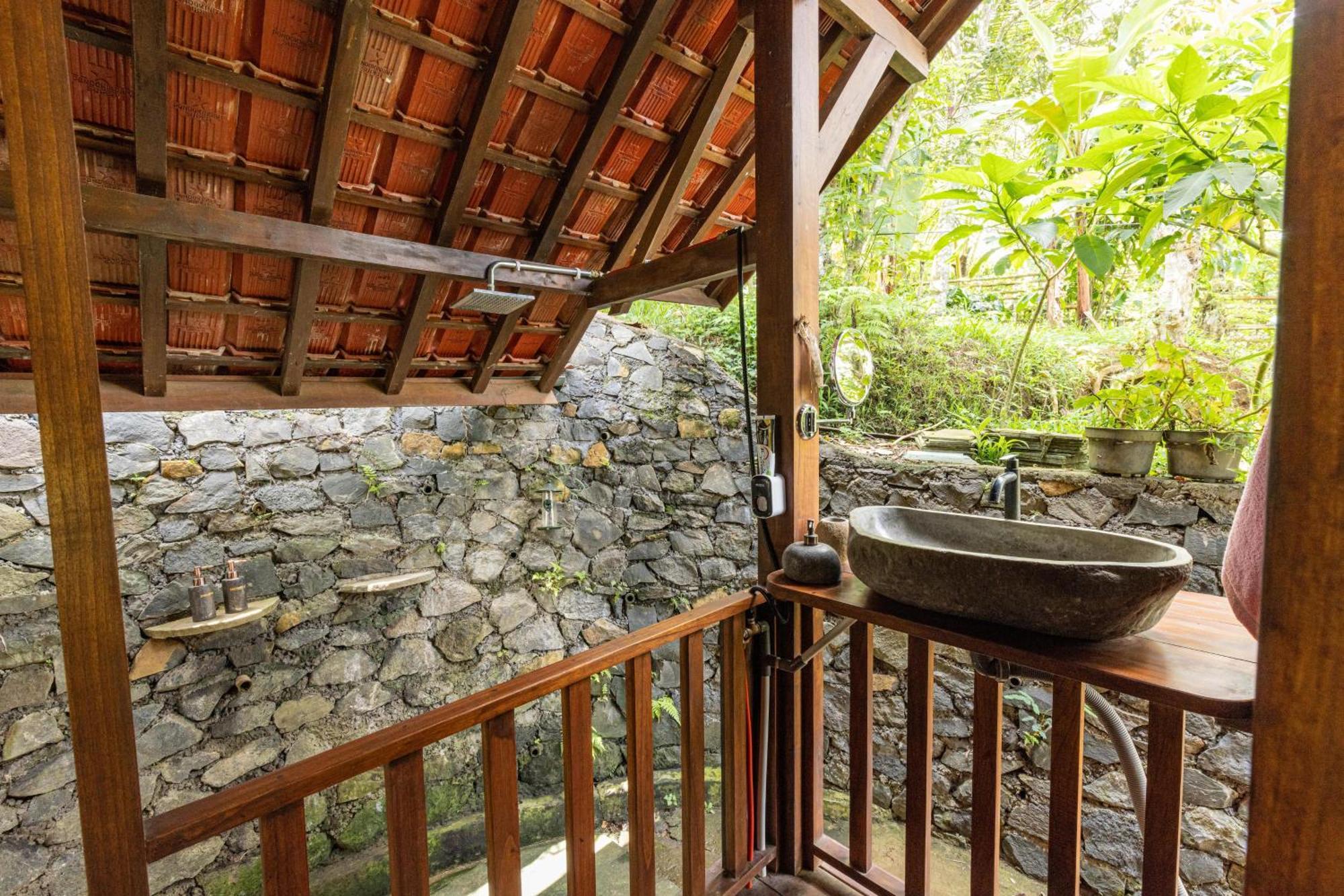 Plantation Hideaway Luxury tent